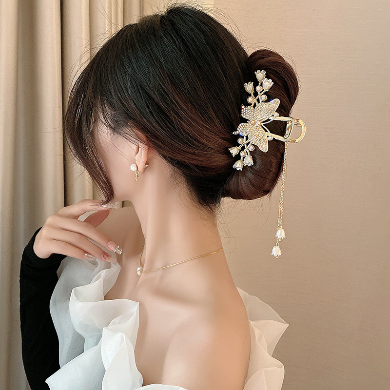 Kẹp Tóc Phong Cách Trung Quốc Tua Rua Lúa Mì với Phụ Kiện Bướm Kim Loại - W460