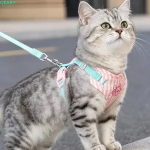 Bộ dây xích mèo QEARY, Dây đeo ngực cho chó con có thể điều chỉnh thoáng khí, Phong cách dễ thương Ngăn chặn phá vỡ miễn phí In hình anh đào Thiết bị đi bộ thoải mái cho thú cưng giống nhỏ vừa