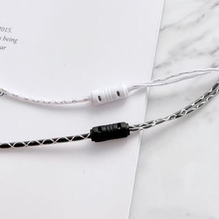 Tai nghe màn hình trong tai có dây 3,5 mm Cáp dài 2M / 3M Nút tai Bass phát trực tiếp Tai nghe ghi âm chơi game màu đen trắng Hàng có sẵn
