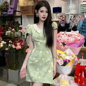 Mùa hè Phong cách mới Retro Đầm sang trọng Slim-fit Thiết kế dáng ôm hơn Cảm giác Váy chữ a eo hẹp nhỏ