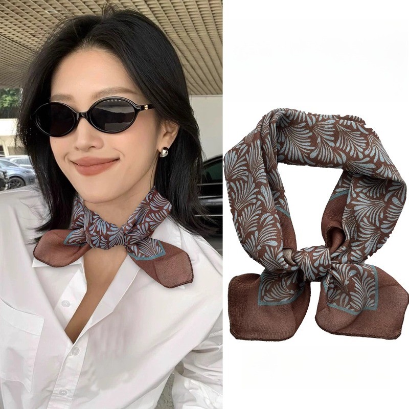 Khăn lụa cao cấp retro màu cà phê thiết kế đơn giản