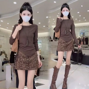 Mùa Thu Hot Girl Retro Da Báo Giả Da Lộn Váy Ngắn Eo Cao 2025 Ôm Hơn Nhìn Chống chói Váy