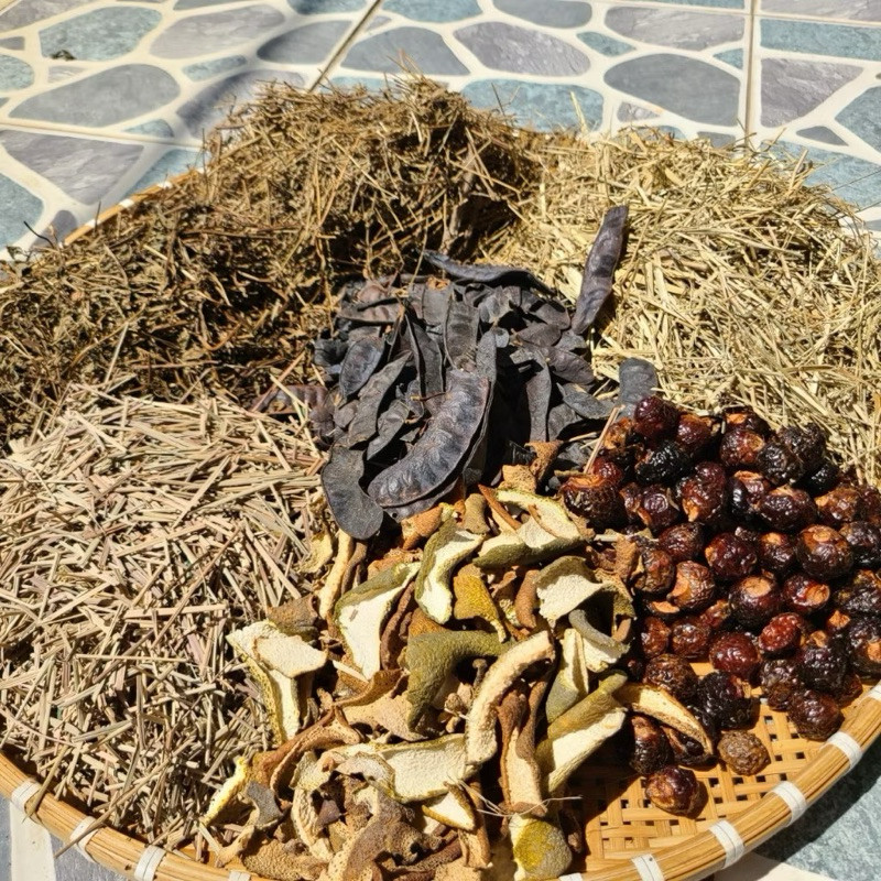 Bồ kết, hương nhu, mần trầu, bồ hòn, vỏ bưởi (combo 100g thảo dược nấu nước gội đầu)