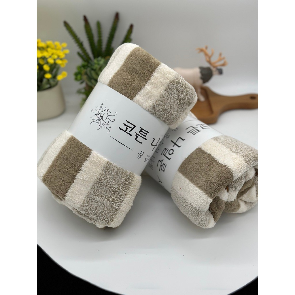 Combo 5 Khăn Mặt Lông Cừu Mềm Nhẹ – Thấm Hút Tốt,Đa dạng Họa tiết 30x50cm