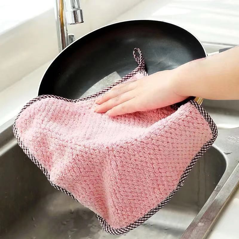 ((Màu ngẫu nhiên) 10 chiếc Khăn lau hai mặt có thể treo được bằng lông cừu san hô họa tiết dứa nhà bếp Khăn tay thấm hút không xơ vải màu trơn