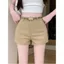 Quần short phù hợp với màu trắng nhỏ eo cao có thắt lưng hông Phiên bản hai cánh thẳng Quần dài chân mùa hè