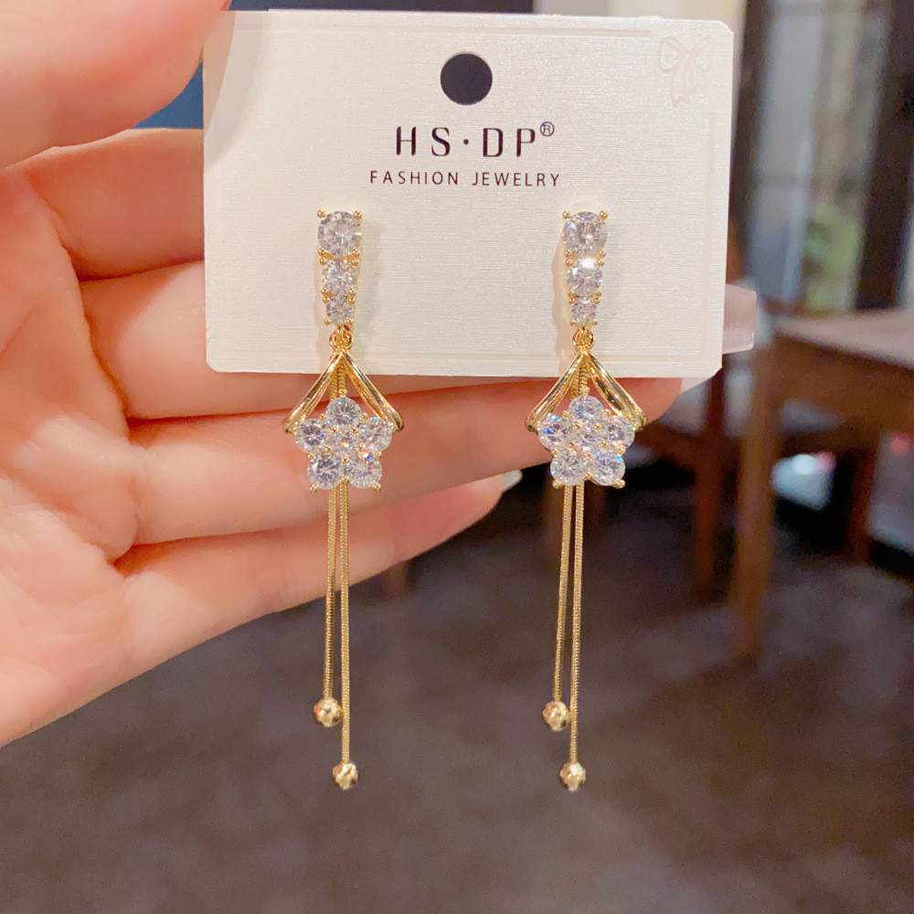 Bông tai dài hình ngôi sao sang trọng nhẹ nhàng mùa hè
