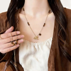 Mới Trung Quốc Retro Pony Đính Hạt Vòng Cổ Nữ Nhẹ Sang Trọng Cao Cấp Niche Áo Len Dây Chuyền Thu Đông Phong Cách Dài Benming Năm