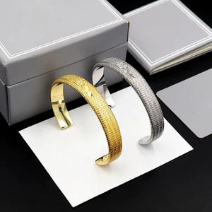 Cao Cấp Ánh Sáng Sang Trọng Kim Loại Sóng Mở Vòng Tay Nam Nữ Cùng Phong Cách Hợp Thời Trang Trang Trang Sức Độc Đáo