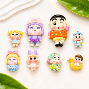 Set Charm Shin X Crybaby Kawaii Collection Cậu Bé Bút Chì Shin Và Crybaby Pastel Trang Trí Dép 8 Chi Tiết