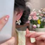 Men tráng men cao cấp dát hoa kim cương, thiết kế thích hợp, bông tai thời trang và đa năng, nhẹ nhàng khí chất