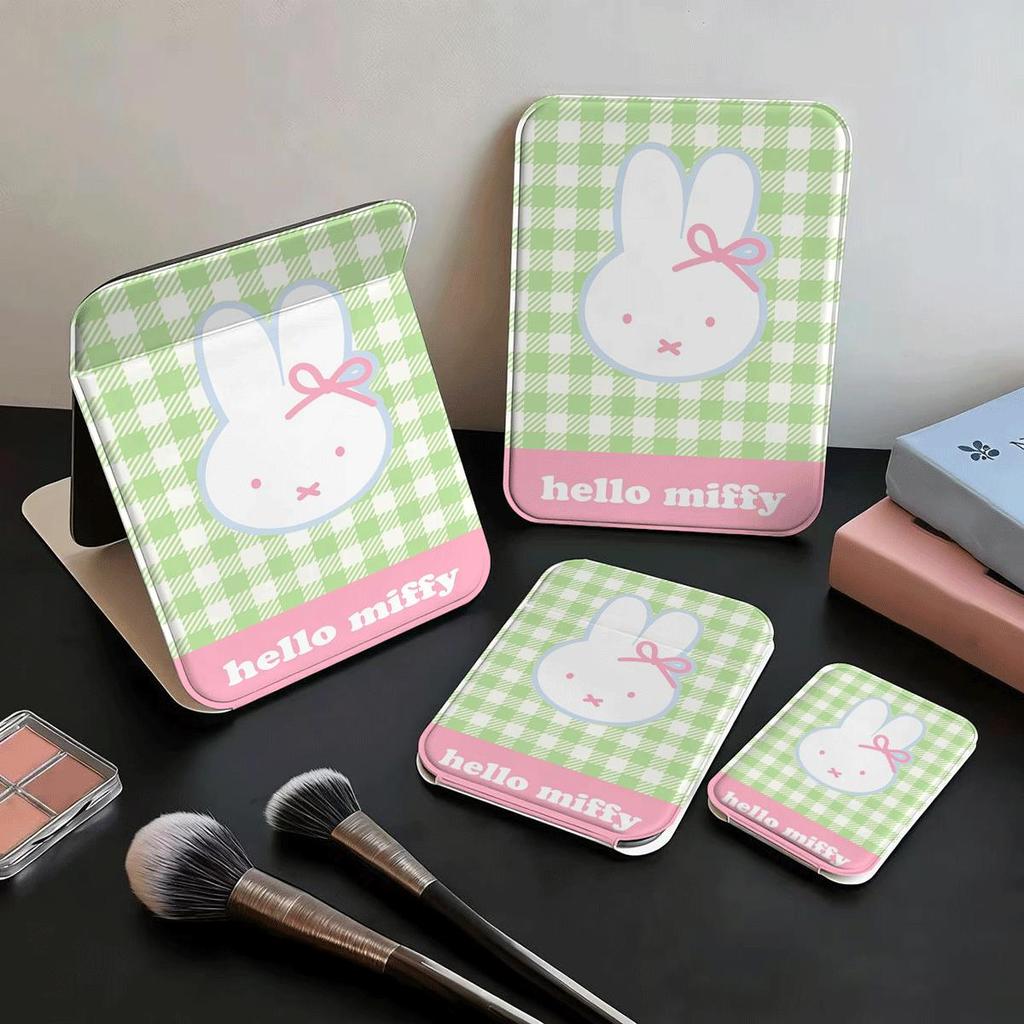 Gương gấp mini họa tiết thỏ Miffy ô vuông xanh gương nổi tiếng