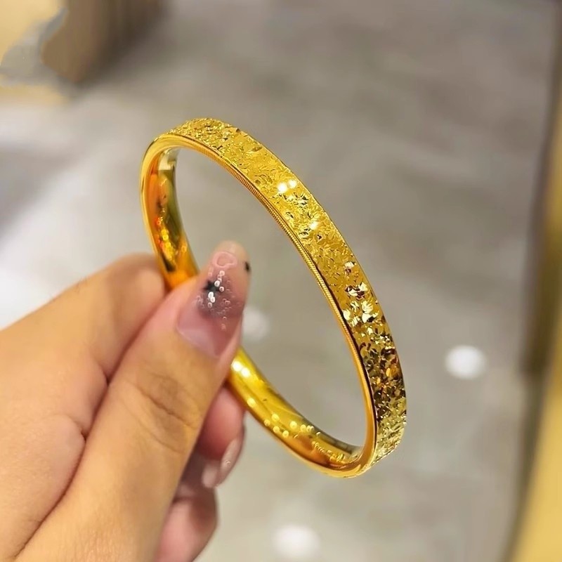 Vòng tay đá nghiền vàng cát sáng bóng, quà tặng độc đáo cho nữ