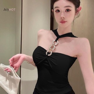 Váy dây chuyền phong cách Y2K summer với thiết kế quyến rũ, có miếng đệm ngực