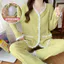Bộ Đồ Ngủ Cardigan Xuân Thu Quần Dài Tay Nữ Bộ Đồ Mặc Nhà Đệm Lót Ngực Viền Bông Mây Mẫu Mới Năm 2025