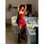 Đầm đeo hoa kỳ nghỉ bên bờ biển màu đỏ Váy mùa hè Hot Girl Váy ôm sát eo hẹp Váy buộc dây