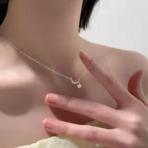 {Thép Titan Không Phai Màu} Vòng Cổ Lưỡi Liềm Ngôi Sao Nữ ins Ánh Sáng Sang Trọng Niche Cao Cấp Mặt Dây Chuyền Xương Đòn Dây Chuyền Cho Bạn Gái 26.3.22