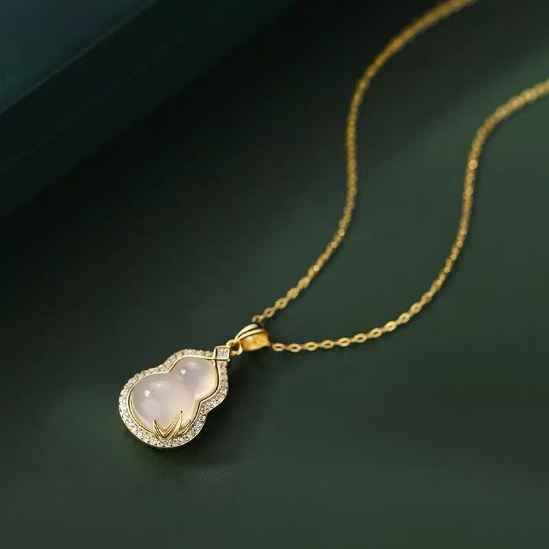 Vòng cổ bầu chalcedony mạ bạc s925