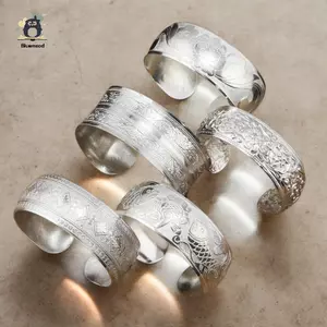 Phong Cách Dân Tộc Bohemian Vòng Tay Rộng Bạc Retro Cho Nữ Khắc Hoa Mở Vòng Tay Thời Trang Boho Vintage Trang Sức Mới