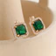 Thời trang bà ngọc lục bảo đồng dát zircon cổ điển hình vuông chống phai màu bông tai