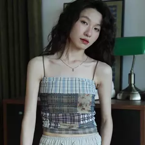 Khung Ảnh Hợp Thời Trang Mỹ Pure Desire Áo Vest Mùa Hè Nữ Không Tay Top Gợi Cảm Retro Ngoài Trời Mặc Cao Phố Dây Hàng Đầu VN