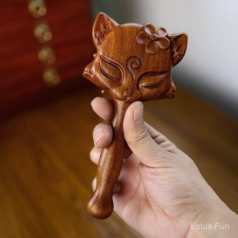 Hoạt hình tiểu hồ ly mát xa lược khéo léo mang theo khơi thông kinh mạch cạo râu túi khí gia đình hàng ngày tặng quà ngày nhà giáo cho con gái