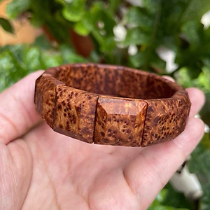 Vòng tay bản lách gỗ nu ngọc am để mộc thơm tự nhiên siêu VIP đẳng cấp cỡ 18x18mm