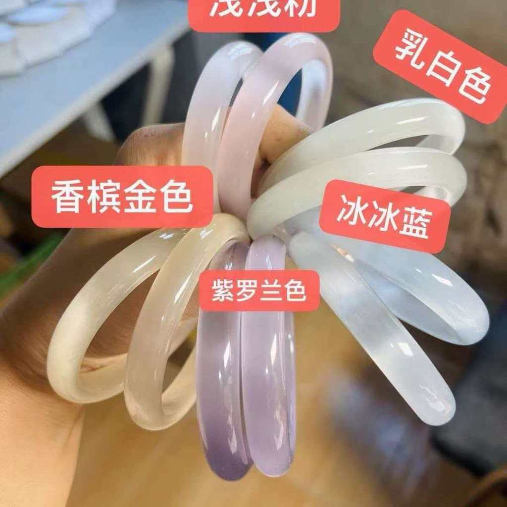 Vòng tay đá mắt mèo của cô gái thạch vải thiều