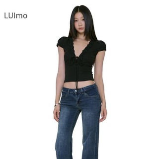 LUImo Áo Thun Nữ Cổ Chữ V Thẳng Vai, Form Ngắn Gọn, Phù Hợp Mùa Hè