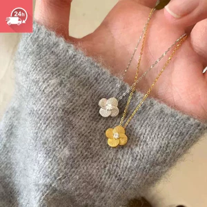 Hoa chải nữ phong cách mát mẻ thiết kế thích hợp thời trang cao cấp vòng cổ đa năng
