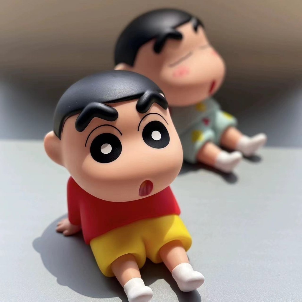 Đế máy tính bảng điện thoại đa năng Anime Crayon Shin-Chan - Giá đỡ máy tính để bàn cho búp bê mô hình hình hình lười biếng