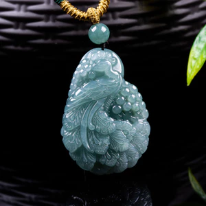 Mặt dây chuyền công thiết kế hợp thời trang tinh tế