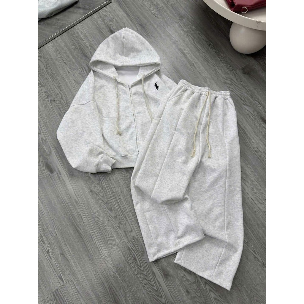 SÉT BỘ QUẦN ỐNG RỘNG Nỉ 2da xám tiêu + MIX ÁO khoác nỉ tầu có khoá in ngựa ngực-gonpho2k