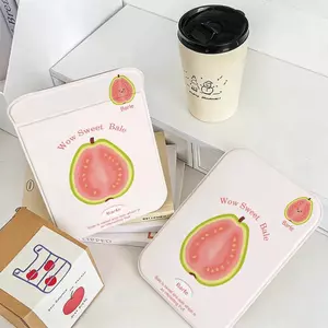 Gương trang điểm gấp đôi xách tay họa tiết ổi tươi, dành cho sinh viên ký túc xá