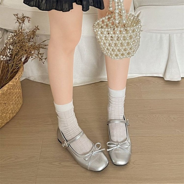Pháp Retro Bạc Mũi Tròn Thấp Gót Mary Jane Giày Mùa Hè Phong Cách Mới Thời Trang Mặc Ngoài Chống Trơn Trượt Chống Mài Mòn JK Giày Da Nhỏ Nhà Máy Giá Bán Buôn