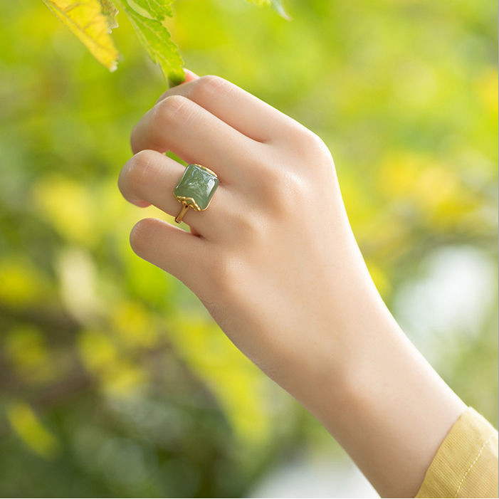 Nhẫn nữ ngọc bích Xiangyun Hetian bạc S925