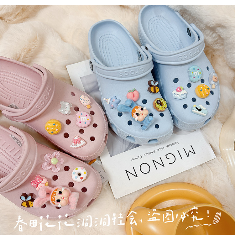 Thích hợp cho phụ kiện giày lỗ cá sấu Pop Mart Crybaby, hoa ba chiều dễ thương, có thể tháo rời
