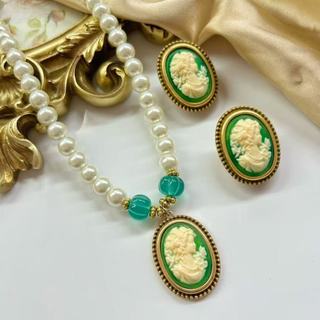 1 Cặp Bông Tai Vòng Cổ Vintage Ngọc Trai Men Đầu Màu Xanh Lá Cây