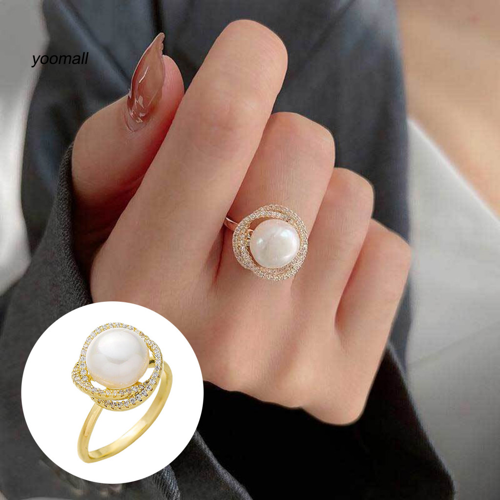 Nhẫn nữ thanh lịch với kim cương và ngọc trai giả, có thể điều chỉnh size, phù hợp làm phụ kiện trang sức