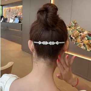 Cảm giác cao cấp Thời trang màu trắng với kim cương giả Lược tóc gãy Tính khí Nổ Lược đầu sau Lược chèn Tidy-up 6.15
