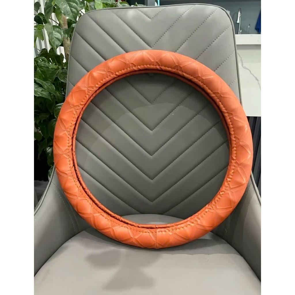 Bọc vô lăng Nappa Đúc 6D quả trám đủ size cho các dòng xe con, xe tải, xe khách, xe đầu kéo và xe giường nằm