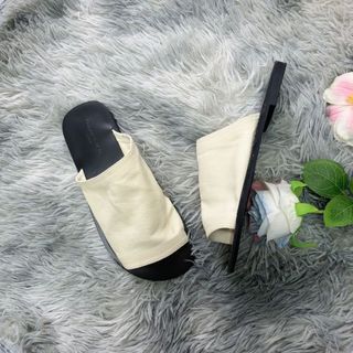 Giày Nữ Phong Cách Mới Bên Ngoài Mặc Giày Nữ Dép 2026 Retro Flat Cổ Tích Phẳng Mùa Hè Đi Biển Thoải Mái