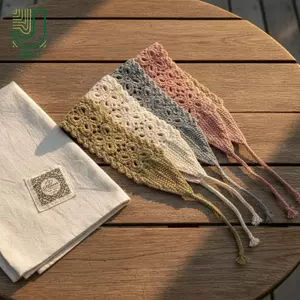 Phong cách khăn xếp móc hoa linh hoạt cho phong cách tăng cường và mùa hè