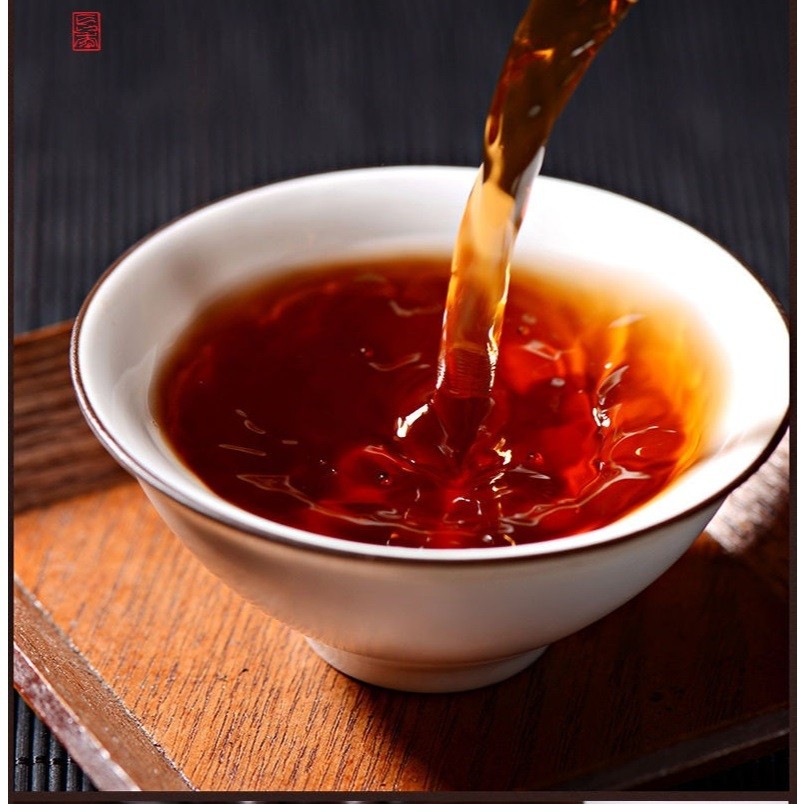 BÁNH TRÀ PHỔ NHĨ CHÍN VÂN NAM THƯỢNG HẠNG 08 NĂM TUỔI 250 GRAM (NĂM SẢN XUẤT 2017)