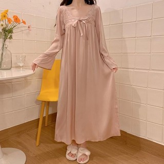 Bộ đồ ngủ nữ phong cách hoàng gia Hanfu, chất liệu lụa băng, dáng dài tay