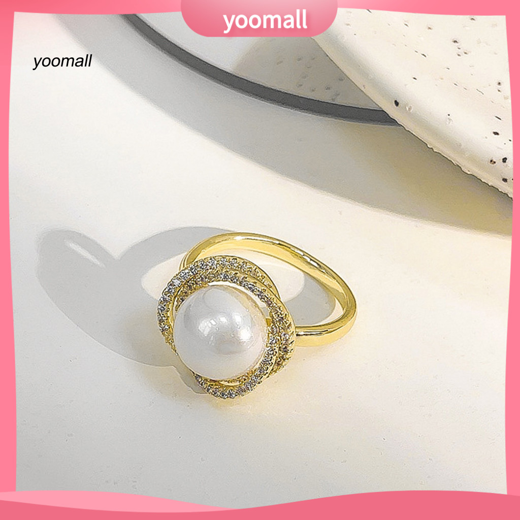 Nhẫn nữ thanh lịch với kim cương và ngọc trai giả, có thể điều chỉnh size, phù hợp làm phụ kiện trang sức