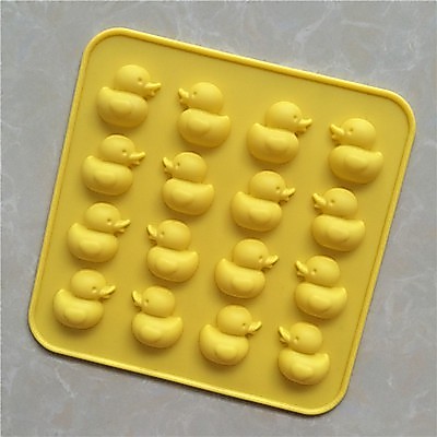 Khuôn Làm Bánh Quy / Sô Cô La / Đá / Kẹo Hình Chú Vịt Bằng Silicone 16 Ngăn DIY
