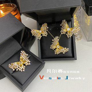 Trang sức bướm vàng phong cách châu Âu và Mỹ phù hợp với nữ