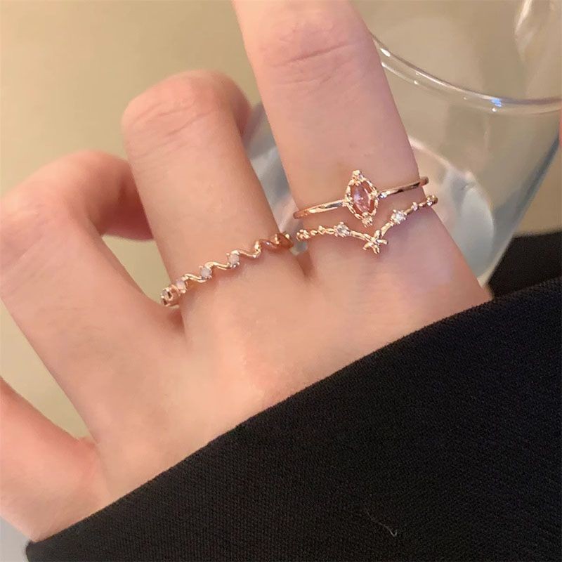 Nhẫn nữ zircon màu vàng hồng ngọt ngào, điều chỉnh size phù hợp