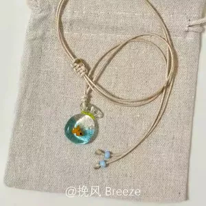 {Bơi Koi} Vòng cổ túi đeo tay thủy tinh nhỏ may mắn Niche Thiết kế độc đáo Dây chuyền xương đòn dễ thương 6.15
